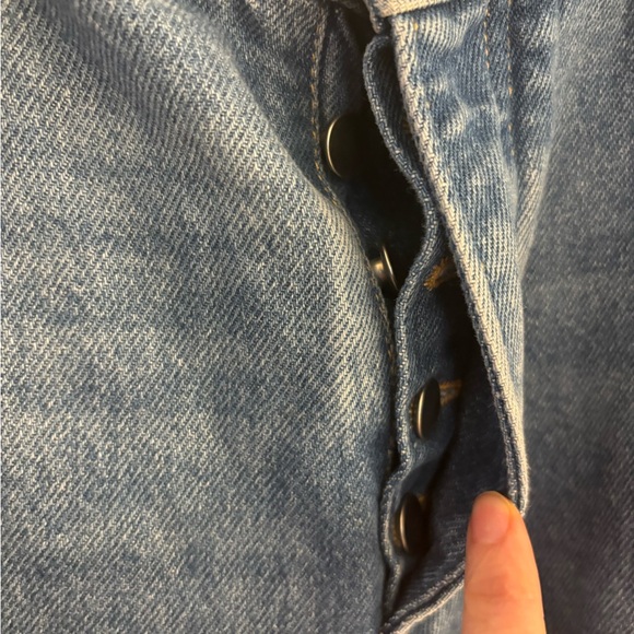 H & M wide-leg ripped medium blue women’s jeans, size 12. Button fly. EUC - Picture 3 of 5